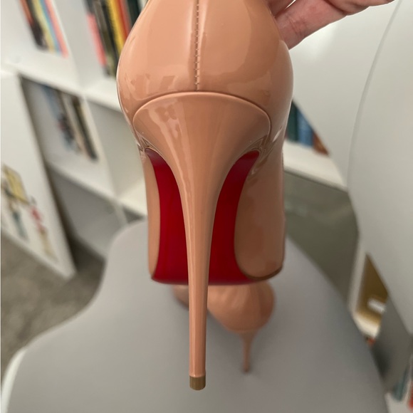🎉SOLD🎉 CHRISTIAN LOUBOUTIN Pigalle Follies 100 Nude Patent 37.5 Authentic NEW - Picture 7 of 16
